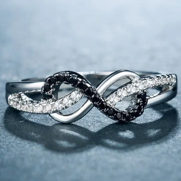 🍁 925 Silver Plated Exquisite Eternity Black White CZ Ring, GPMB1463-7 - Picture 2 of 7